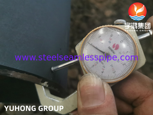 ASTM A335 / ASME SA335 P9 Σύνθετο χάλυβα αδιάβροχο σωλήνα μαύρη ζωγραφική βεβλεμένο άκρο
