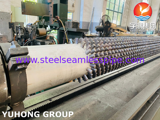 Σωλήνες HFW: ASME SA213 TP347H Σώλος βάσης με 11% Cr Steel Studs για θερμαντήρες καύσης