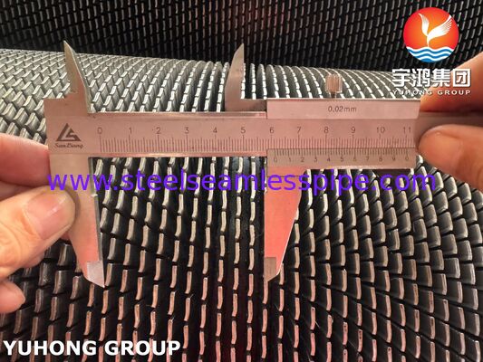 Δορυφόροι με ραβδωμένα πτερύγια ASTM A335 P22 Βάση & 1Cr13 Πτερύγια